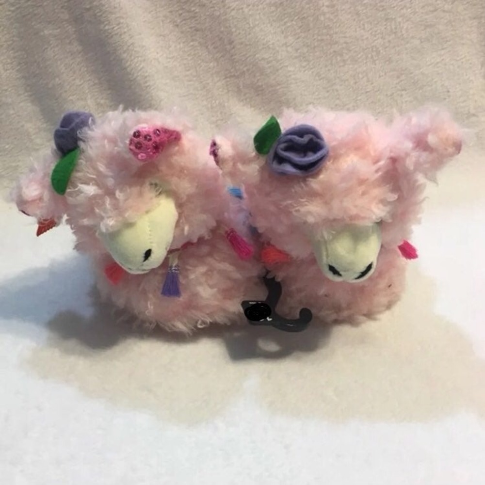Wonder Nation Llama‎ Slippers Kids 13-1 Pink NEW Fuzzy Tassel Sequin Alpaca Shoe